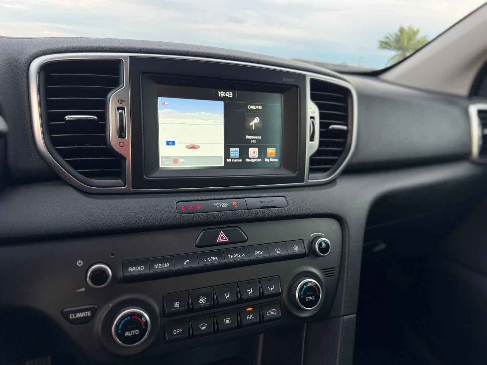 Kia Sportage 1.7d 2017 пълен сервиз KIA, снимка 13 - Автомобили и джипове - 54495359