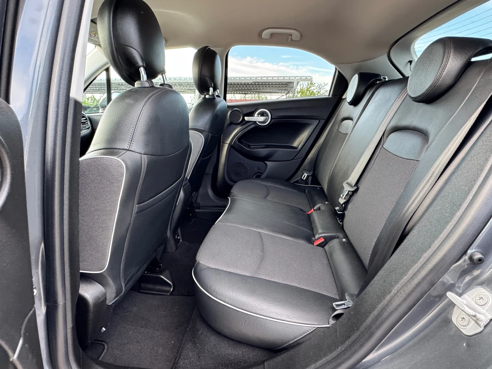 Fiat 500X 1.6MJET АВТОМАТ ИТАЛИЯ, снимка 7 - Автомобили и джипове - 54544306
