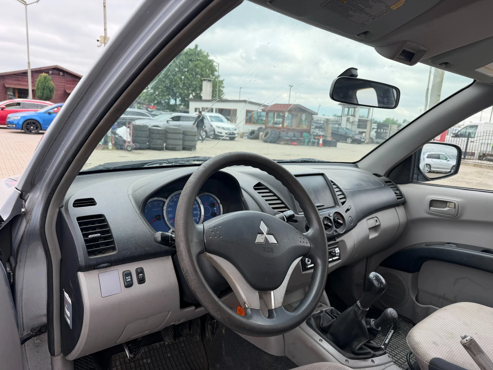 Mitsubishi L200 2.5DI-D 4WD EURO 4, снимка 12 - Автомобили и джипове - 54594770