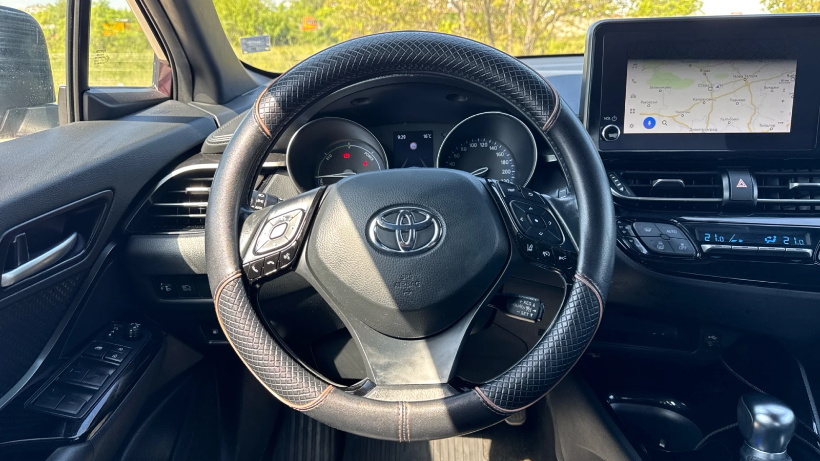 Toyota C-HR 1.8 HEV CLUB , снимка 10 - Автомобили и джипове - 54596626