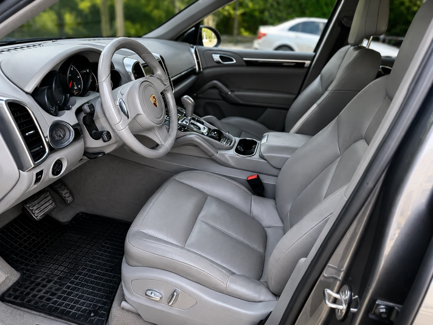 Porsche Cayenne 3.0 Diesel autogeorge.com, снимка 10 - Автомобили и джипове - 55694719