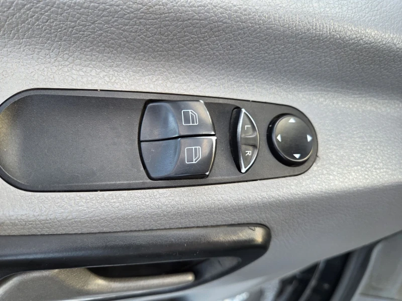 Mercedes-Benz Sprinter 518 Клима, До 3.5 тона, снимка 12 - Бусове и автобуси - 50539949