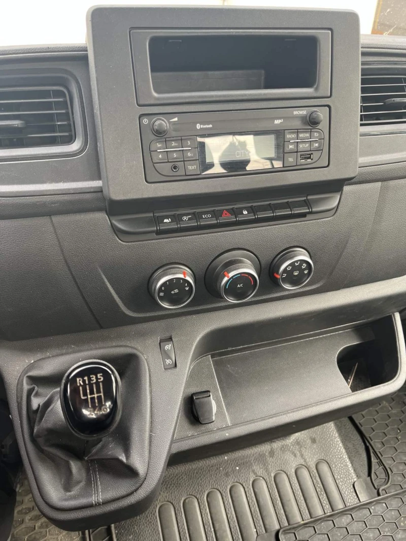 Renault Master, снимка 10 - Бусове и автобуси - 50796999