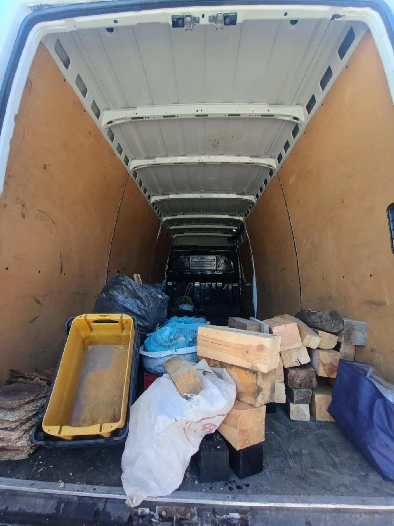 Iveco Daily, снимка 14 - Бусове и автобуси - 55828478