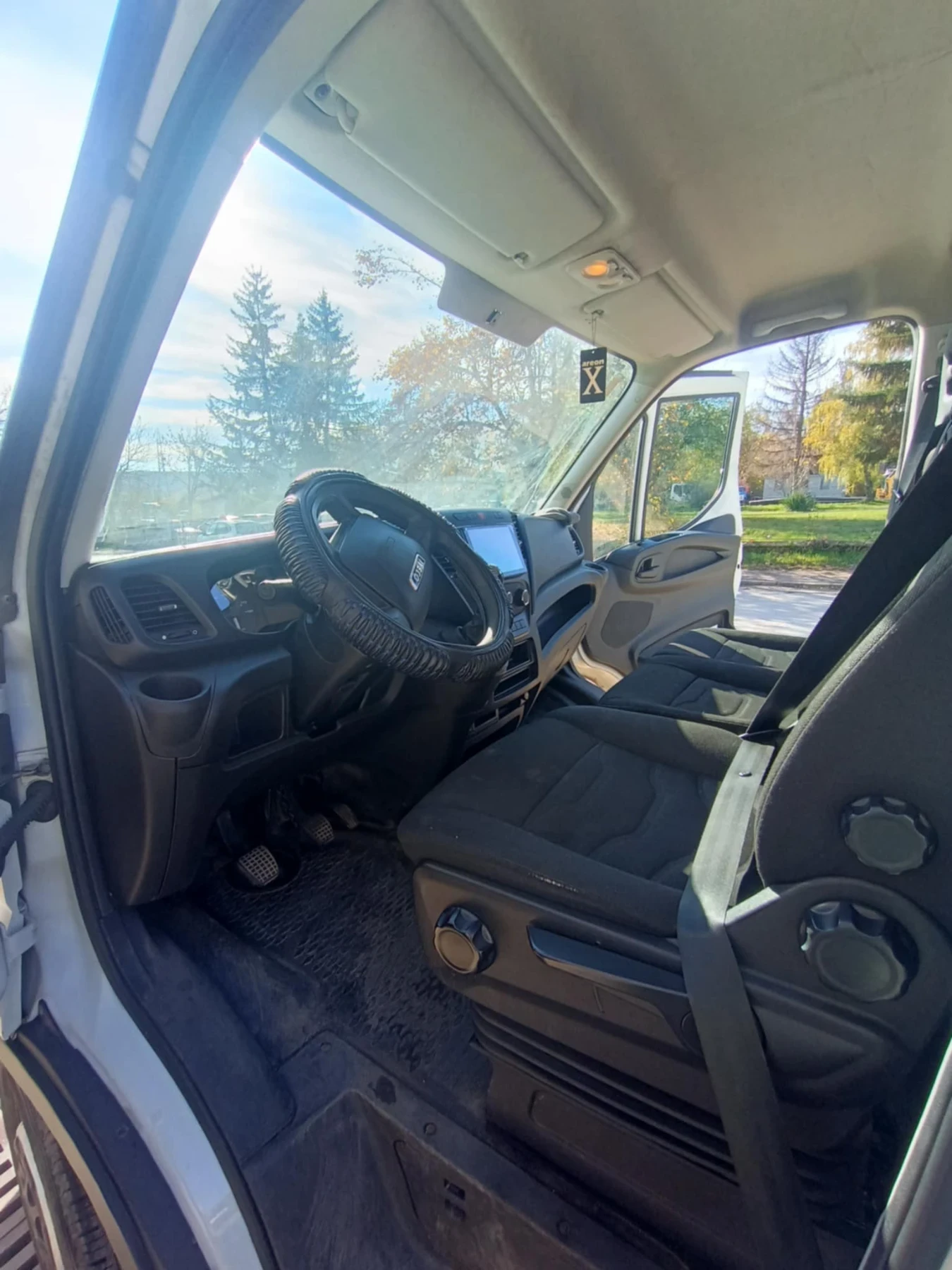 Iveco Daily, снимка 9 - Бусове и автобуси - 55828478