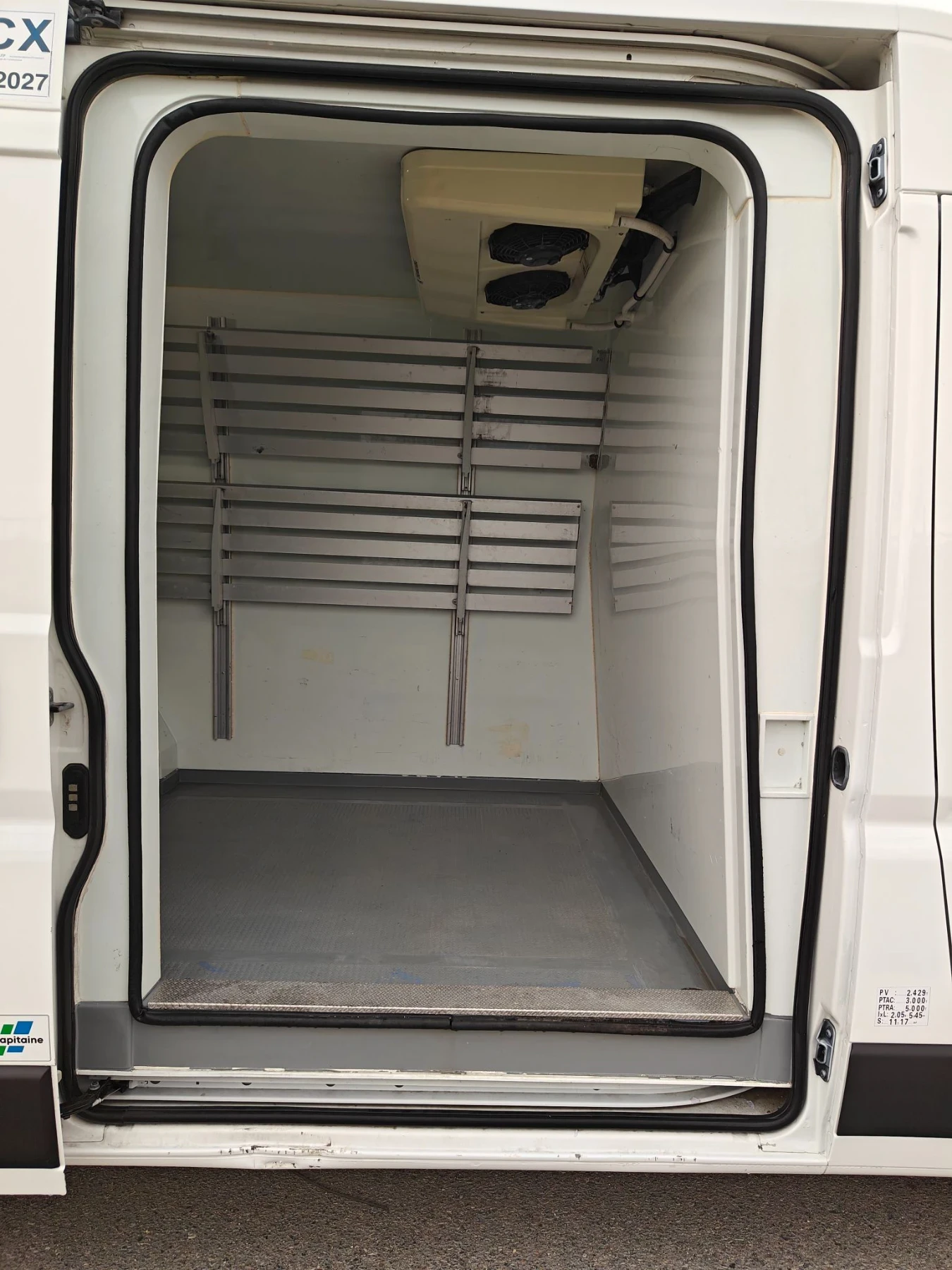 Peugeot Boxer 2.0HDI Thermo King-Хладилен, снимка 11 - Бусове и автобуси - 56236917