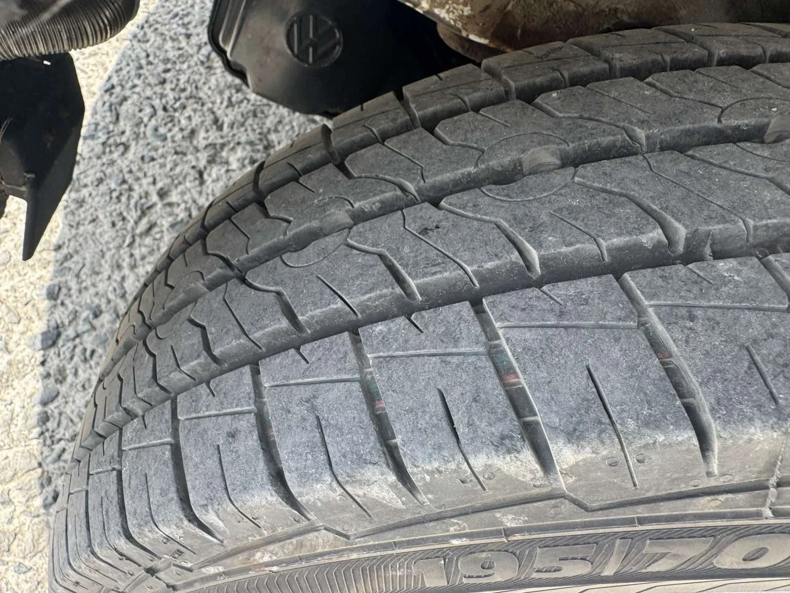 VW Transporter 2.5 TDI, снимка 12 - Бусове и автобуси - 56503824