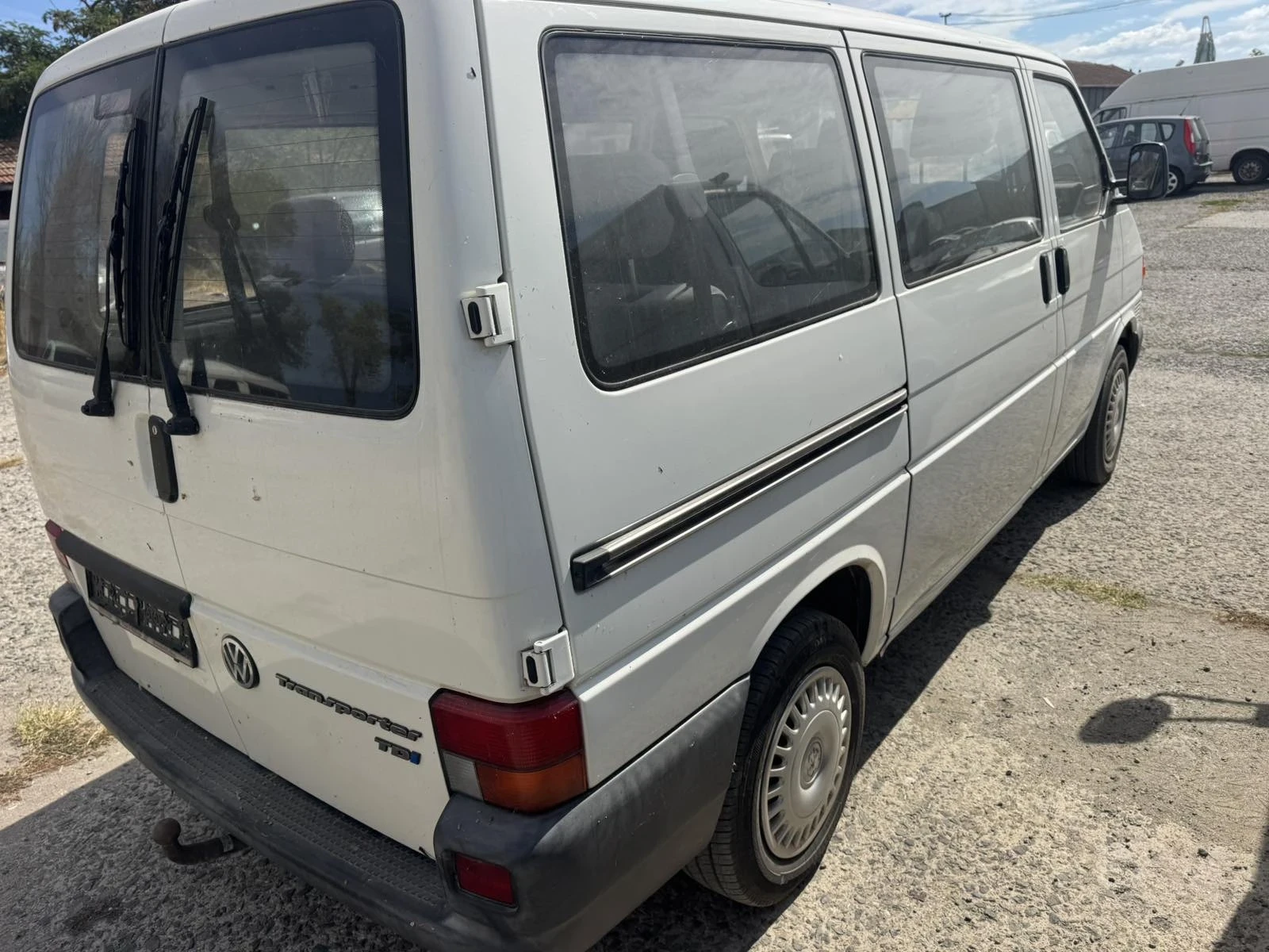 VW Transporter 2.5 TDI, снимка 2 - Бусове и автобуси - 56503824