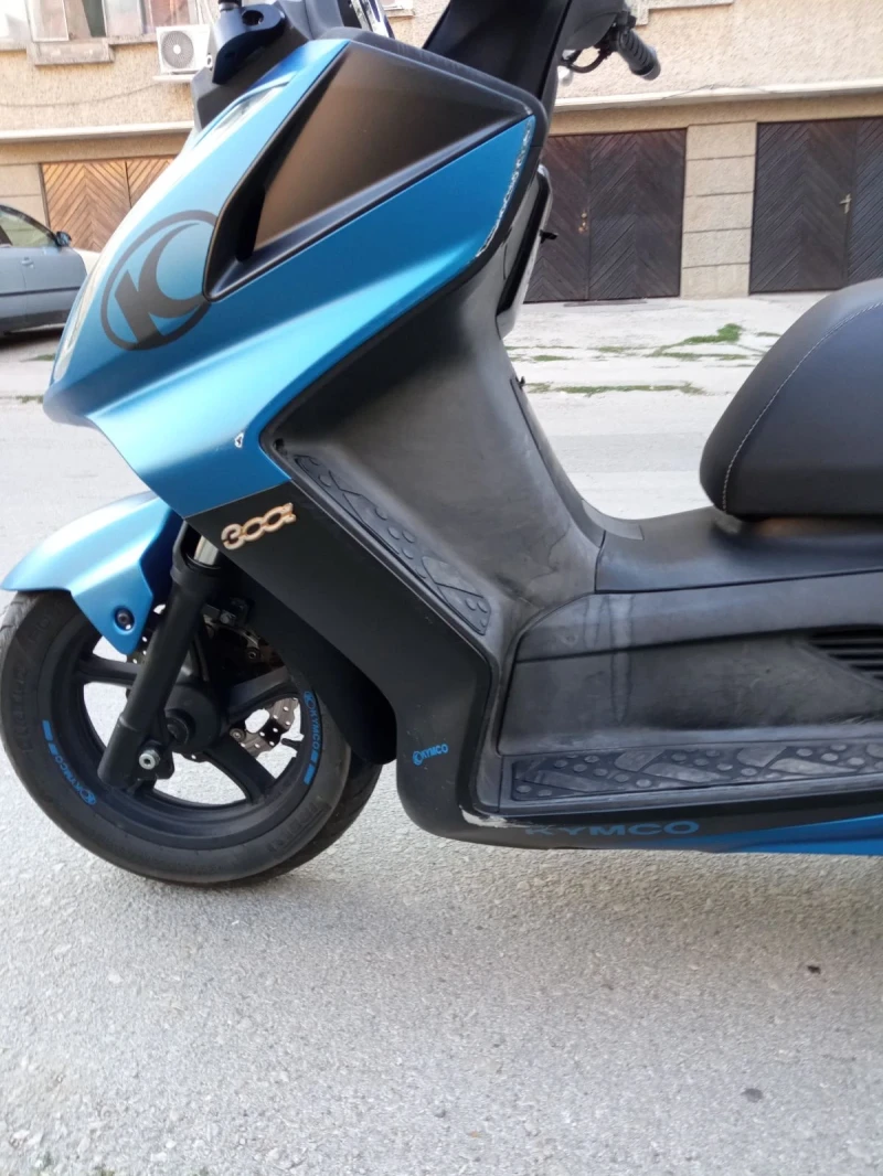 Kymco Downtown 300i, снимка 6 - Мотоциклети и мототехника - 51619759