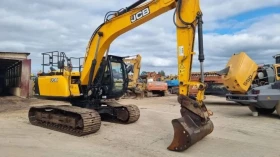   JCB