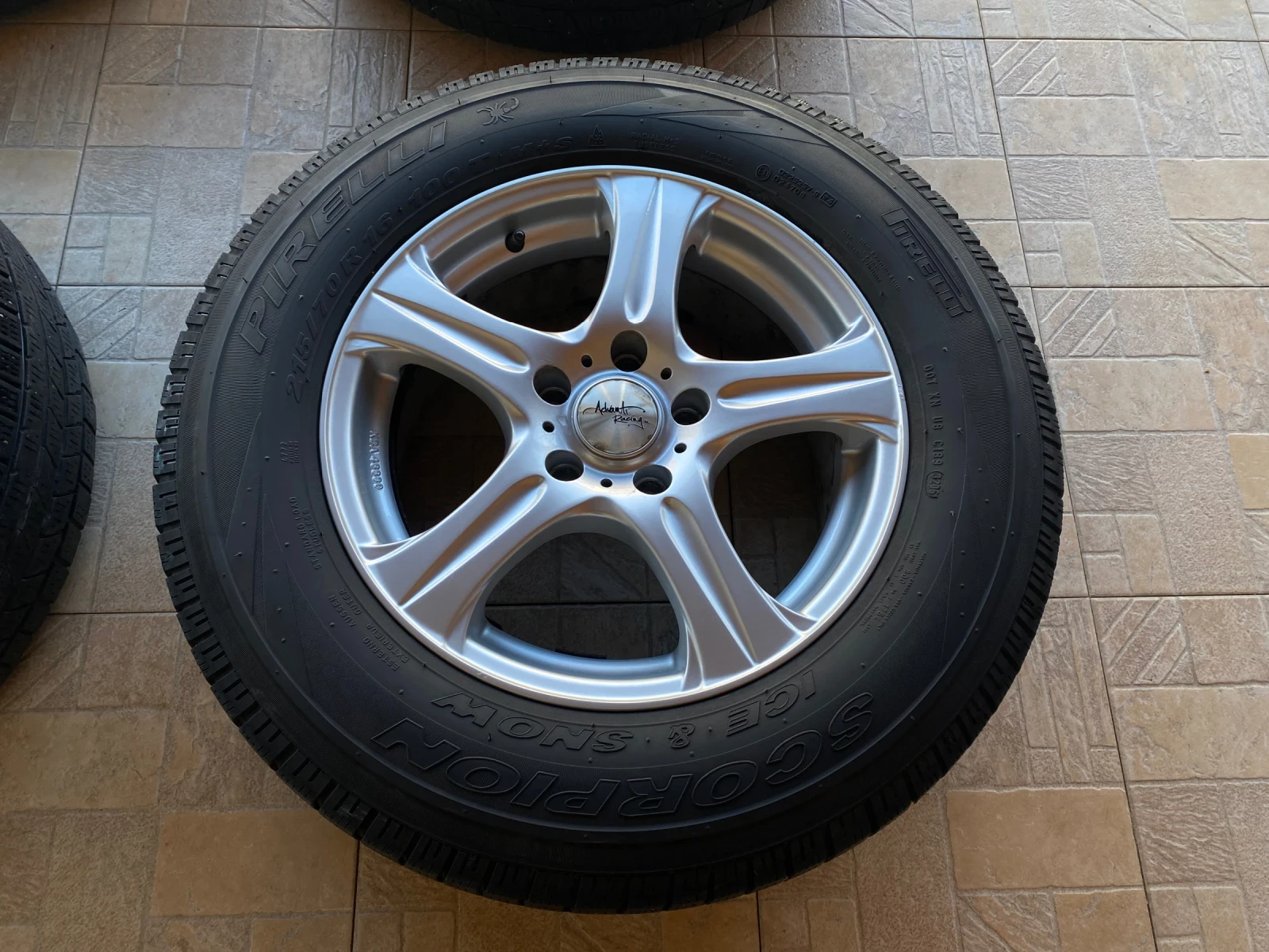 ���� � ������ 215/70R16 �� Toyota Rav4 | Mobile.bg � ����������� 3