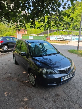  Mazda 2