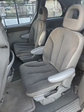 Обява за продажба на Chrysler Voyager 2.5L CRD 6+ 1 ~3 999 лв. - изображение 10