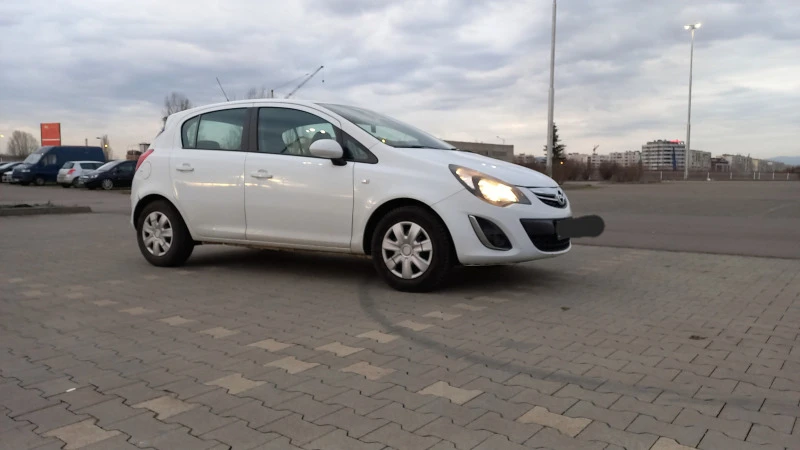 Opel Corsa, снимка 2 - Автомобили и джипове - 47492720