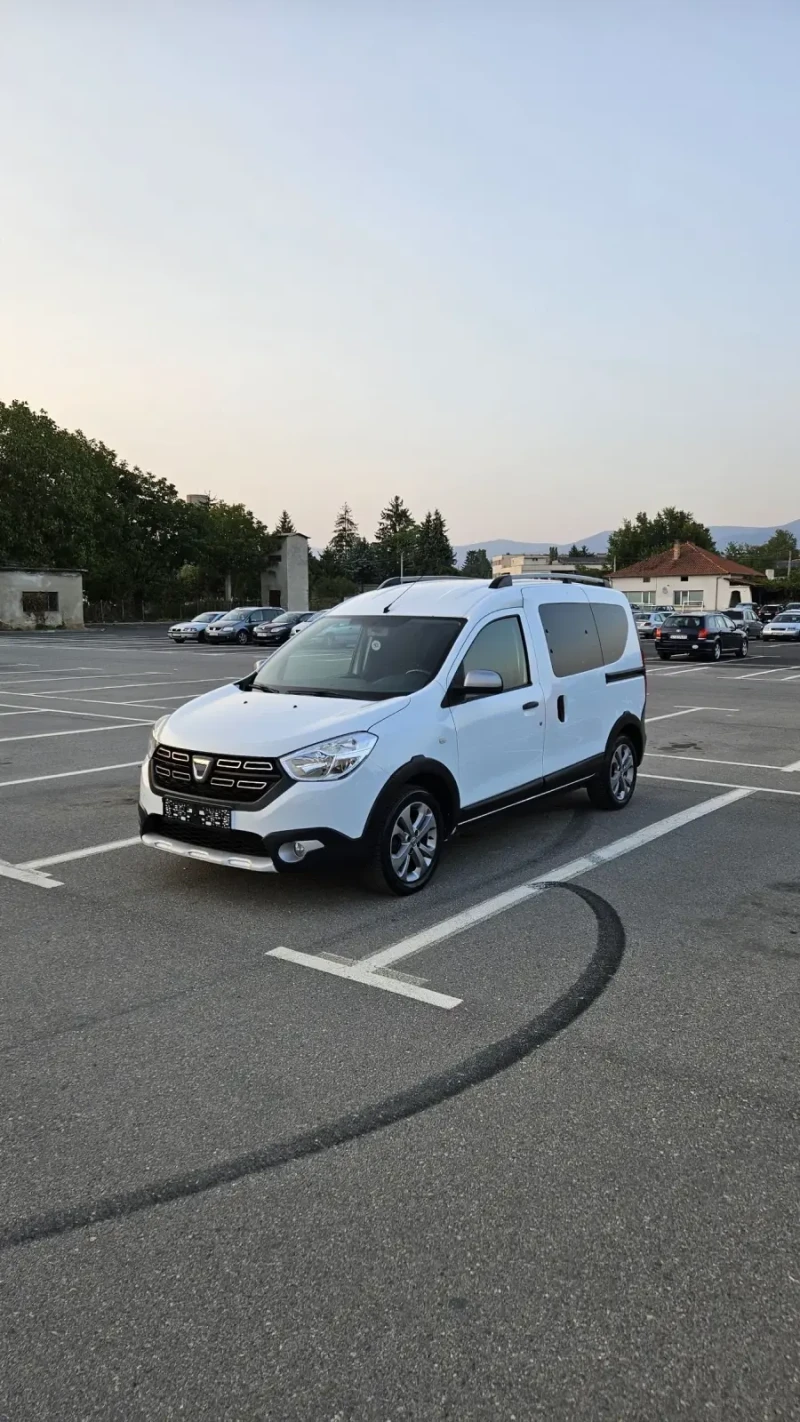 Dacia Dokker 1.5 dCi Stepway , снимка 1 - Автомобили и джипове - 47145736