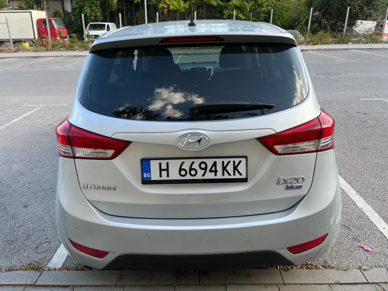 Hyundai Ix20 1.6 125 к.с + ГАЗ, снимка 9 - Автомобили и джипове - 47584871