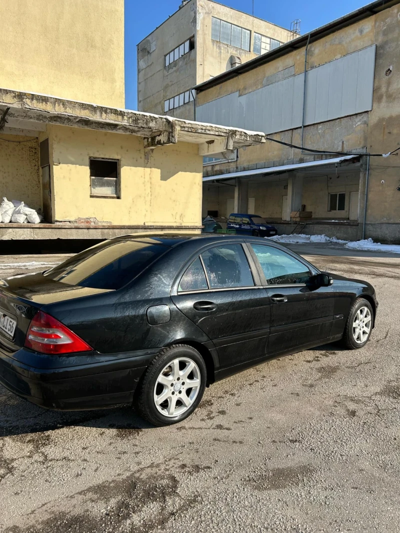 Mercedes-Benz C 220 2.2 CDI 150k.c, снимка 3 - Автомобили и джипове - 49236335