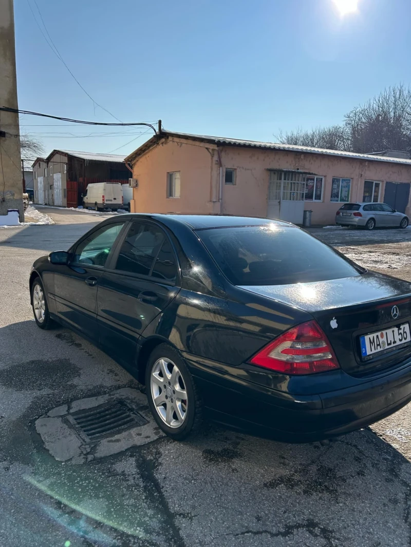 Mercedes-Benz C 220 2.2 CDI 150k.c, снимка 5 - Автомобили и джипове - 49236335