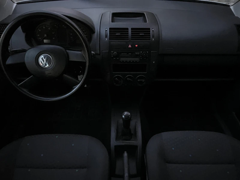 VW Polo 1.2i KLIMATIK/UNIKAT, снимка 15 - Автомобили и джипове - 49379764