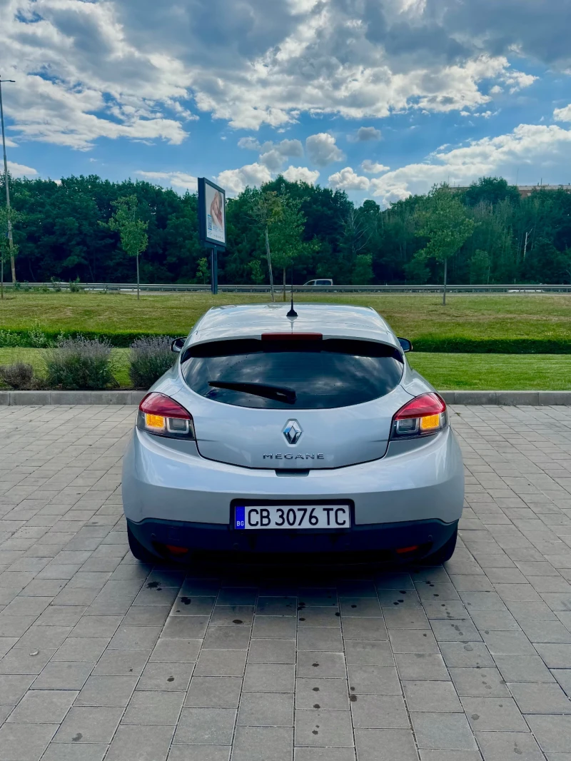 Renault Megane 1.9 CDI FULL EXTRI ЦЕНА ДО КРАЯТ НА ОКТОМВРИ , снимка 3 - Автомобили и джипове - 52304692