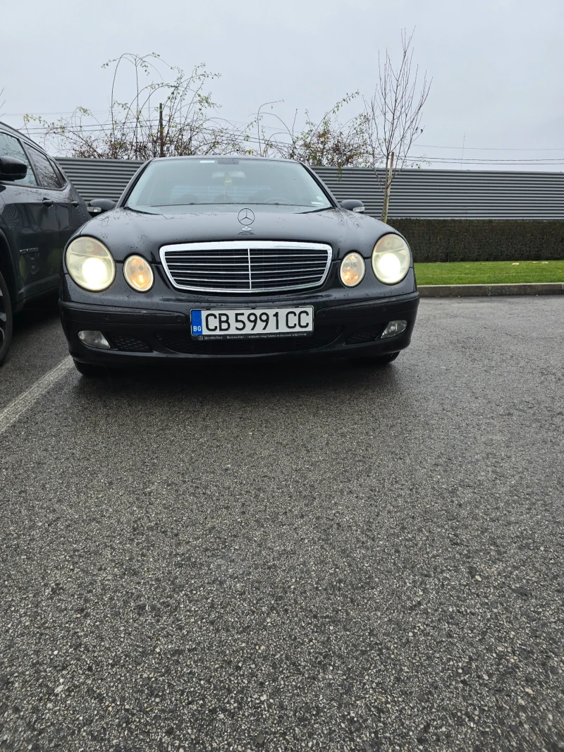 Mercedes-Benz E 220 Classic, снимка 2 - Автомобили и джипове - 52586125