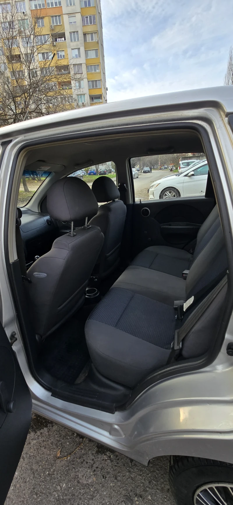 Chevrolet Kalos 1.2 CLIMA, снимка 11 - Автомобили и джипове - 52735339