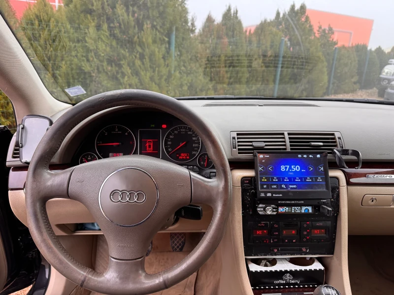 Audi A4 2.5 TDI / Quattro, снимка 6 - Автомобили и джипове - 52866417