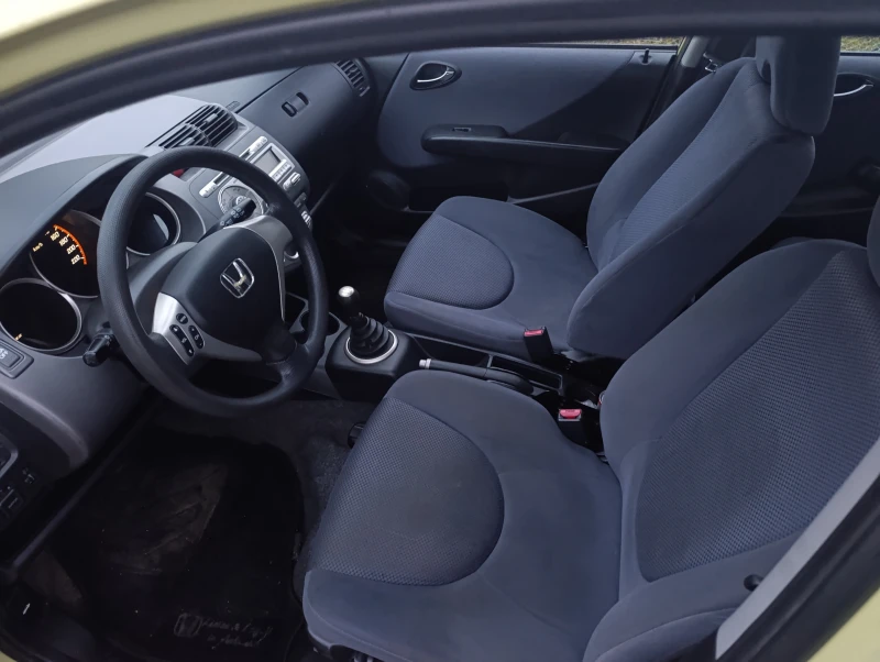 Honda Jazz 1.4i feis, снимка 10 - Автомобили и джипове - 52996422