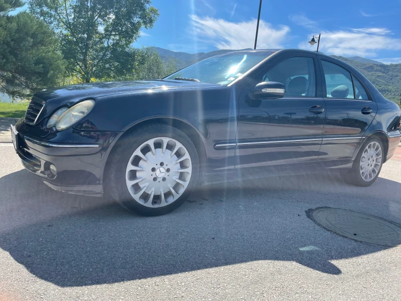 Mercedes-Benz C 270, снимка 4 - Автомобили и джипове - 53089637