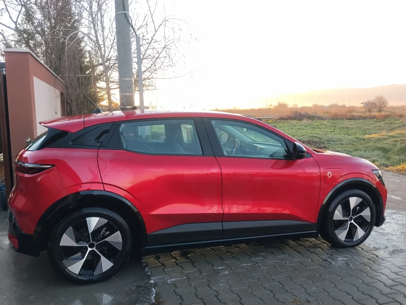 Renault Megane E tech 60 kwh, снимка 4 - Автомобили и джипове - 53122173