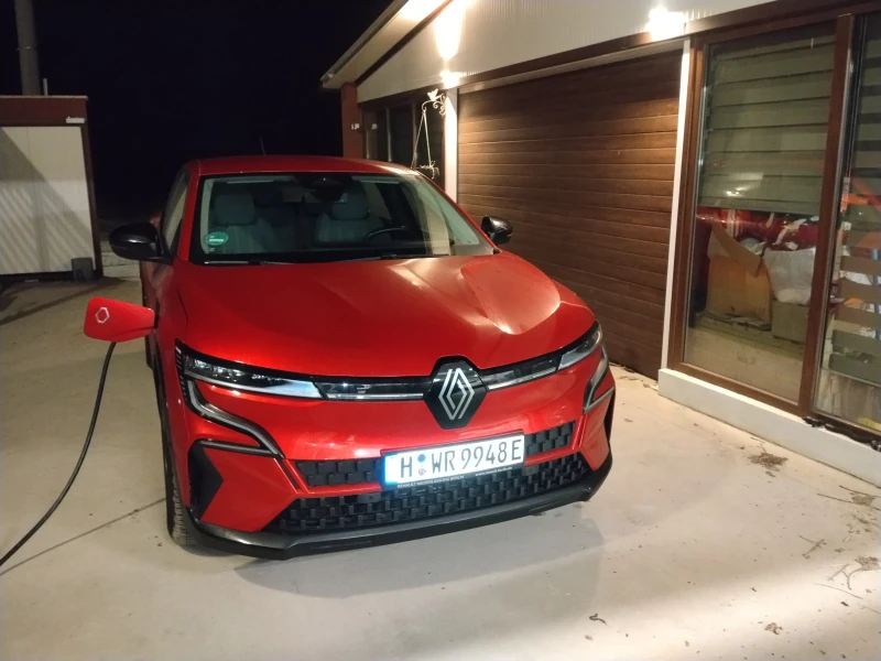 Renault Megane E tech 60 kwh, снимка 12 - Автомобили и джипове - 53122173
