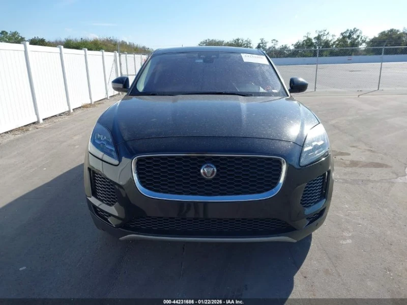 Jaguar E-pace 2l Se, снимка 13 - Автомобили и джипове - 53466674