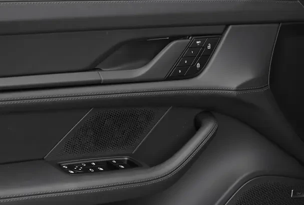 Porsche Taycan GTS = Sport Chrono = Гаранция, снимка 6 - Автомобили и джипове - 53524292