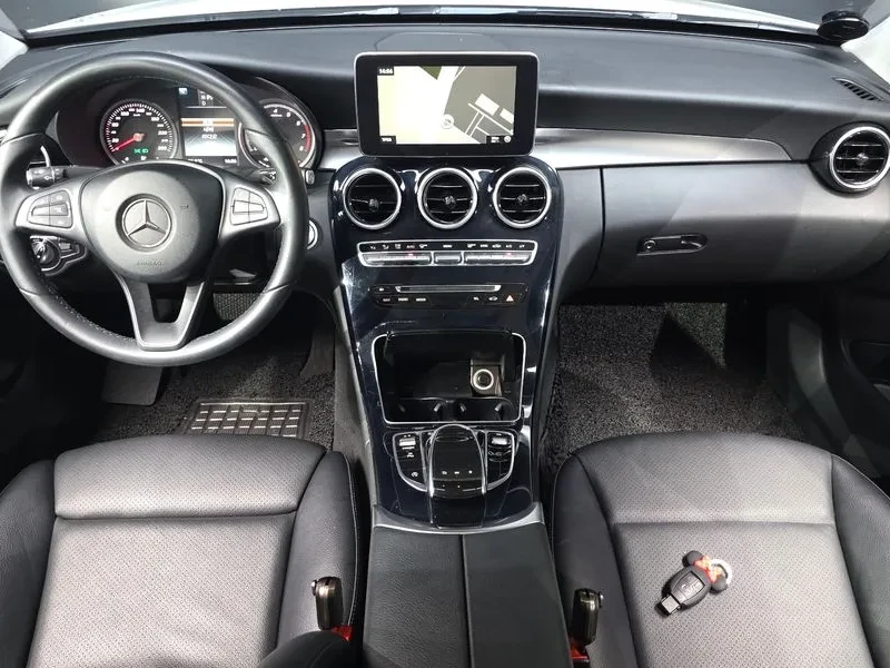 Mercedes-Benz C 200 САМО 30% АВАНС, снимка 13 - Автомобили и джипове - 56064890
