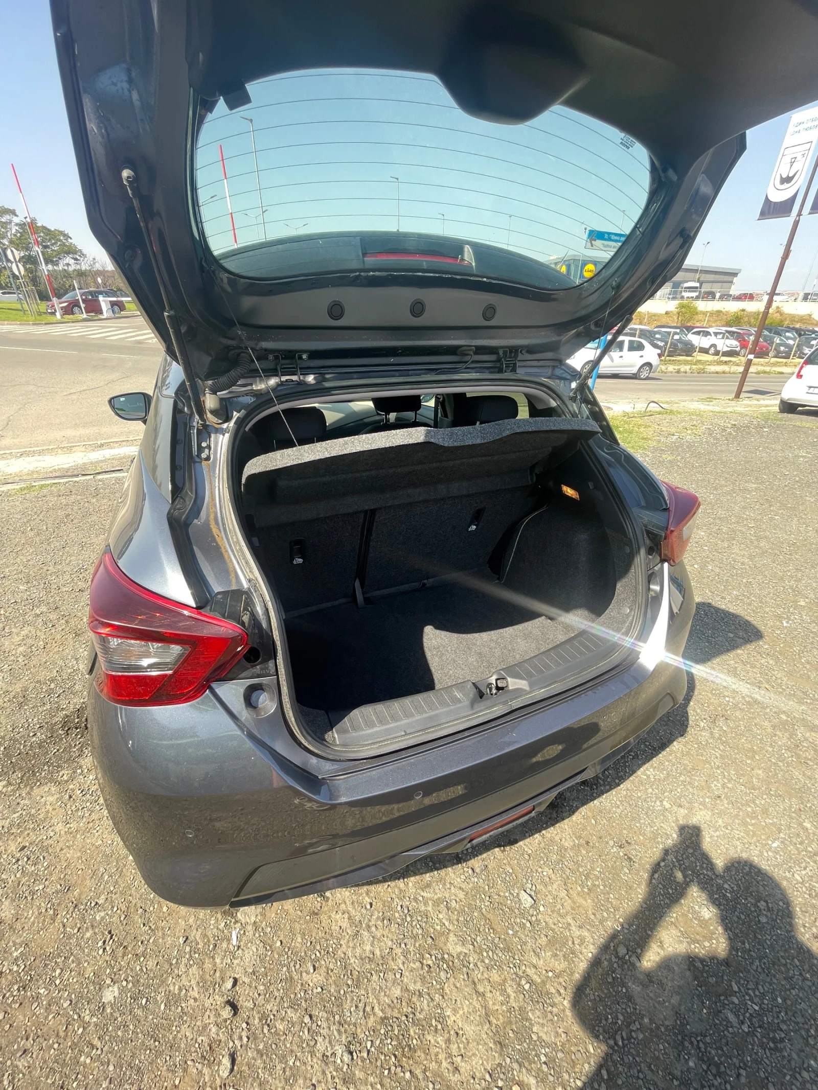 Nissan Micra 1.0I - изображение 7