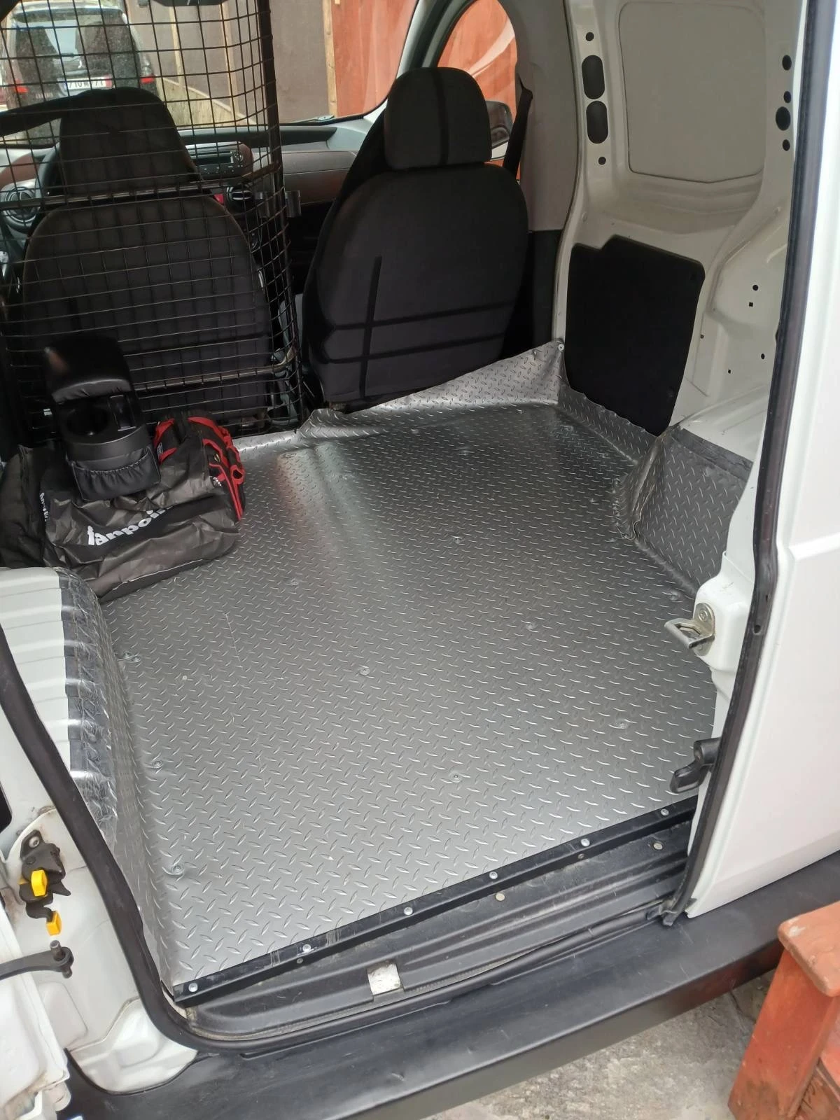 Peugeot Bipper 1.3 hdi - изображение 8
