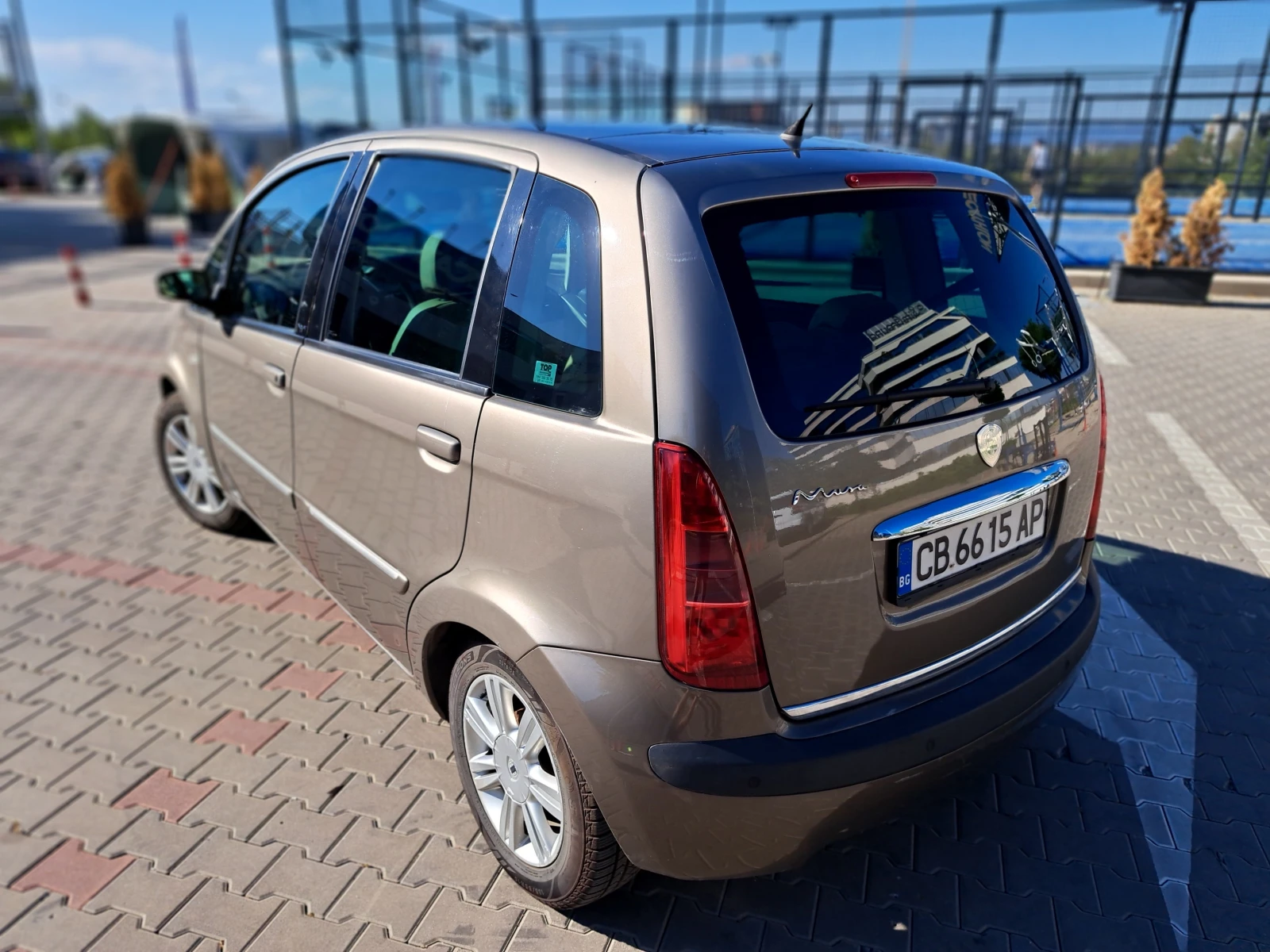 Lancia Musa 16V Панорама - изображение 6