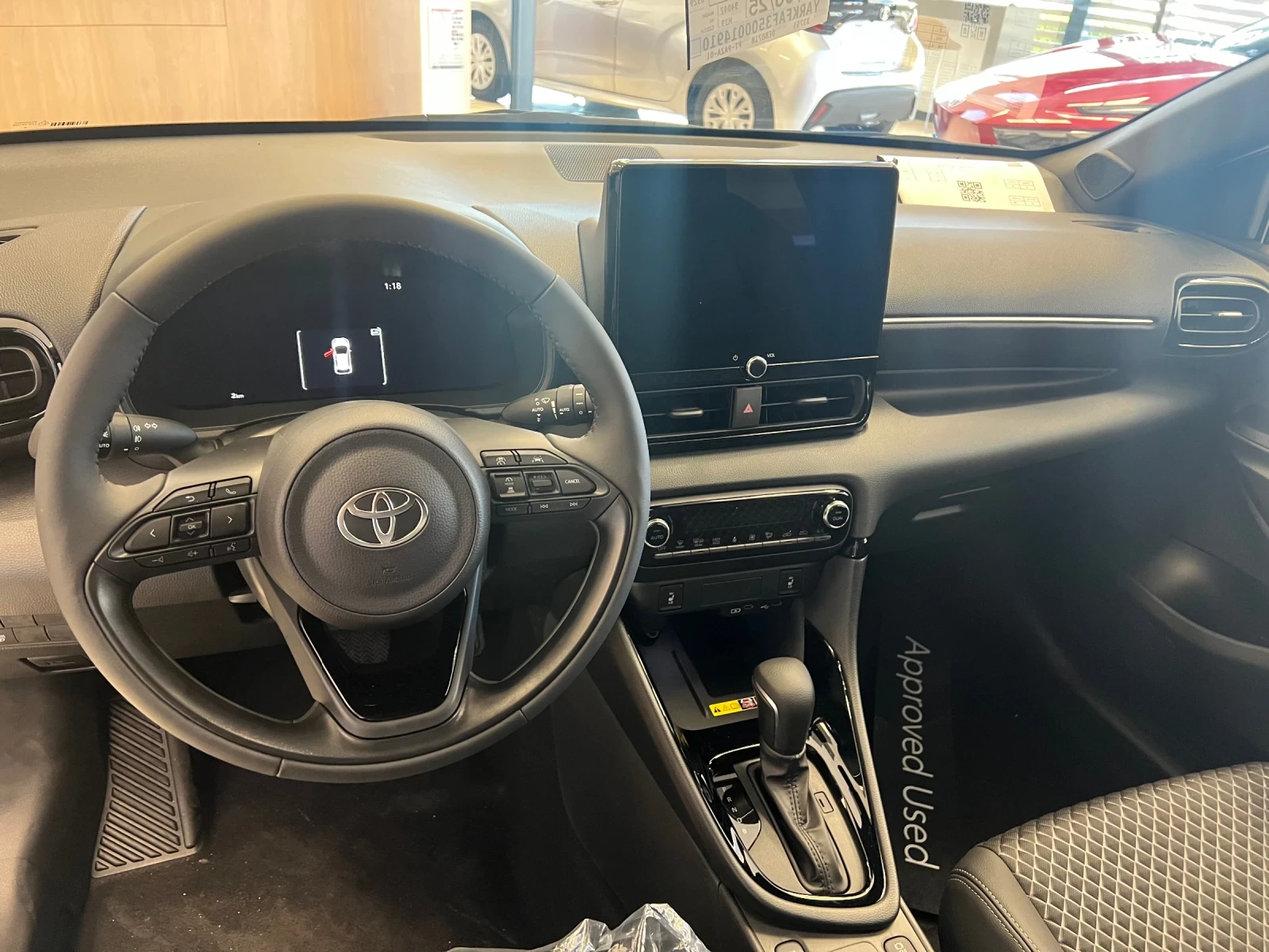 Toyota Yaris 1.5 HYBRID Elegance  - изображение 7
