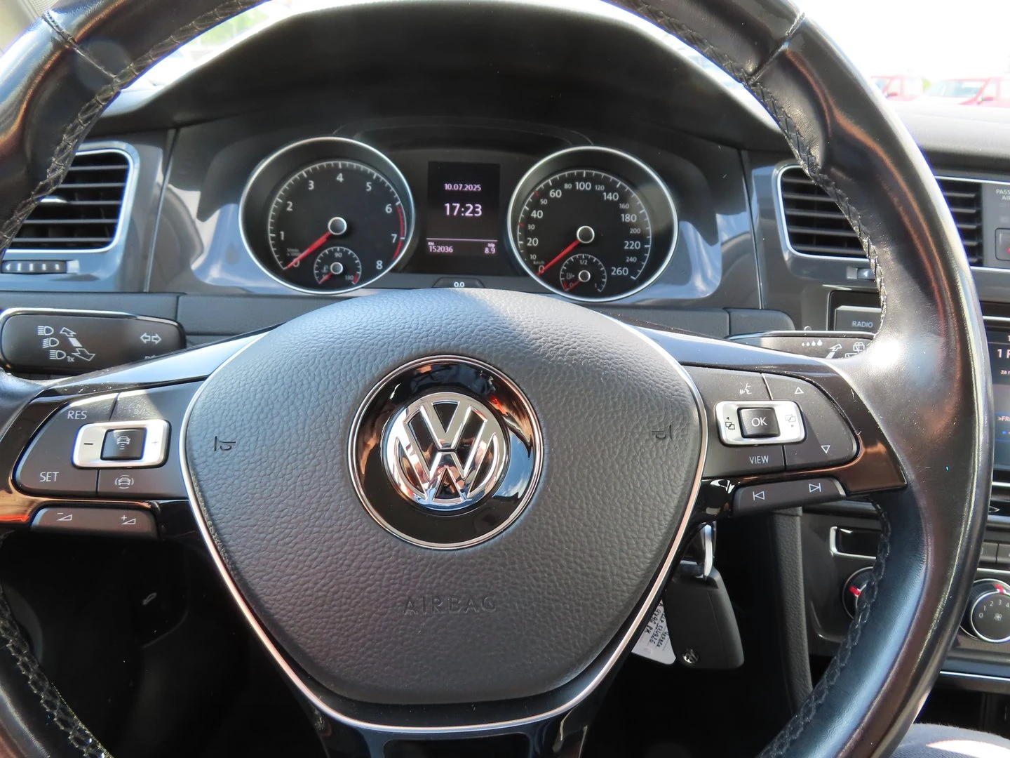 VW Golf Variant Comfortline 1.5TSI EVO BMT - изображение 7