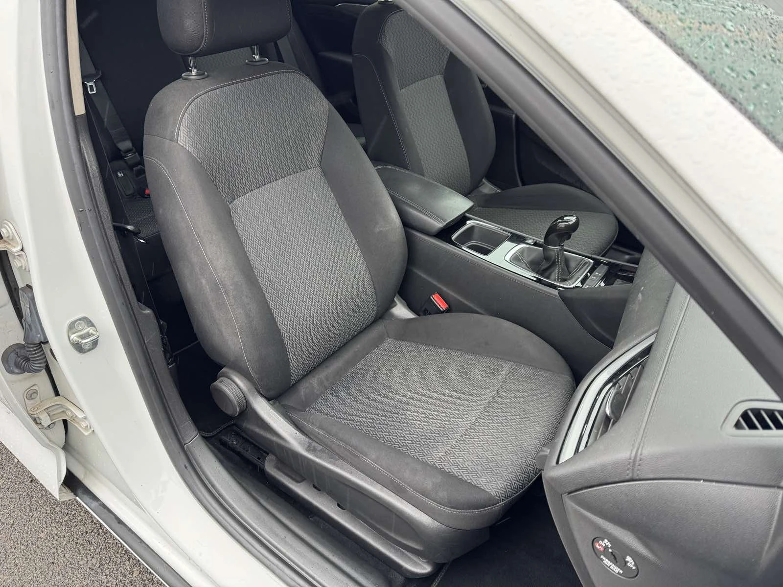 Opel Insignia 1.5 TURBO - изображение 9