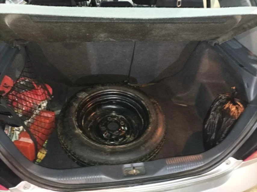 Nissan Almera 1.5i | Mobile.bg � ����������� 12