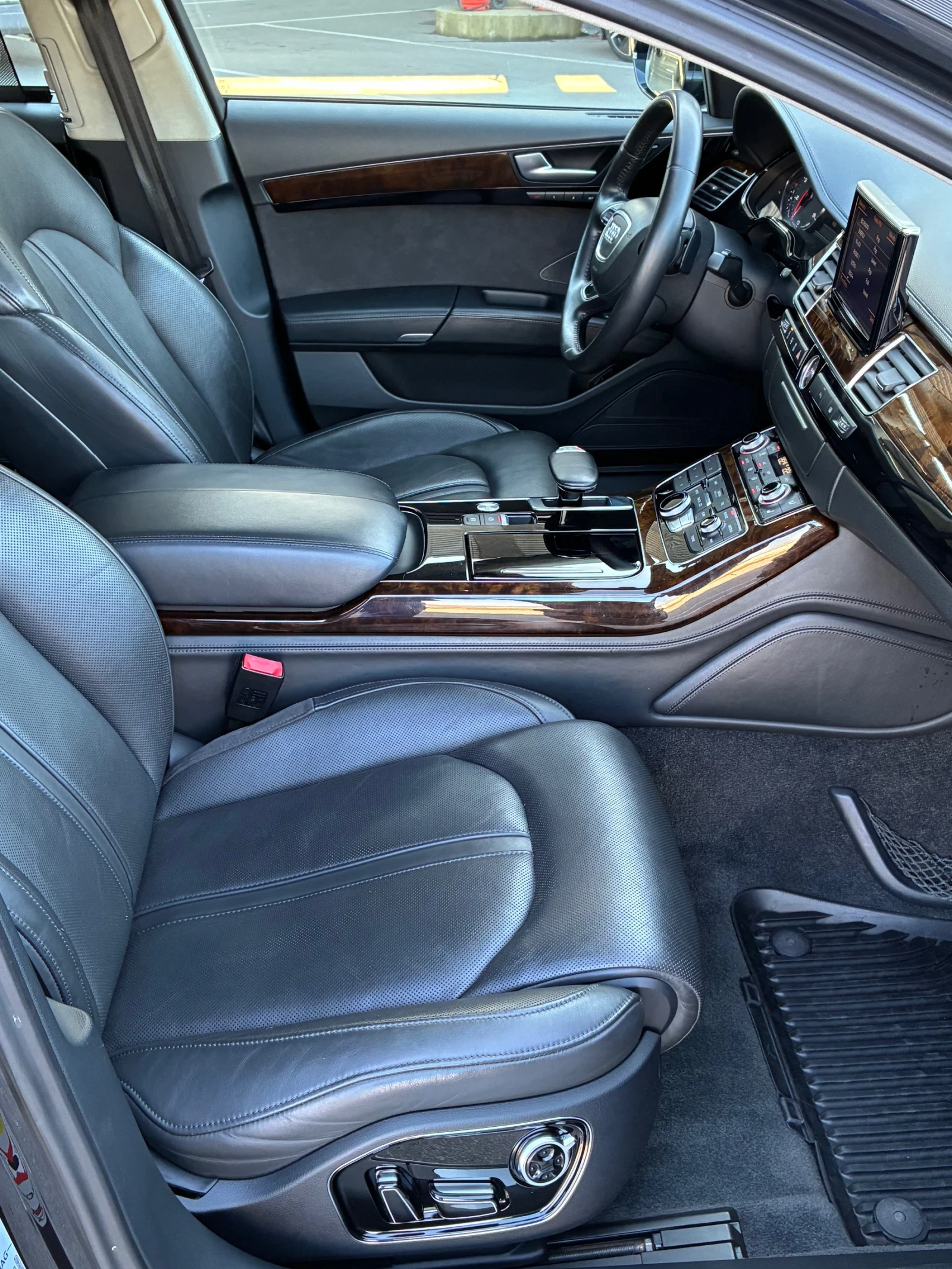 Audi A8 A8 Long 3.0 TFSI, снимка 14 - Автомобили и джипове - 53737823