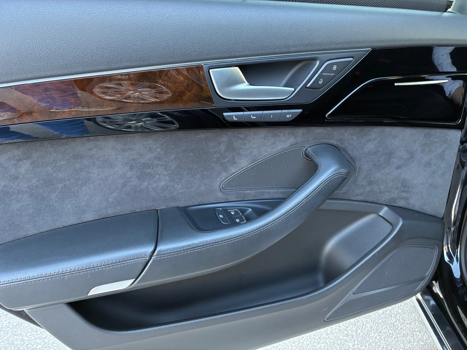 Audi A8 A8 Long 3.0 TFSI, снимка 17 - Автомобили и джипове - 53737823