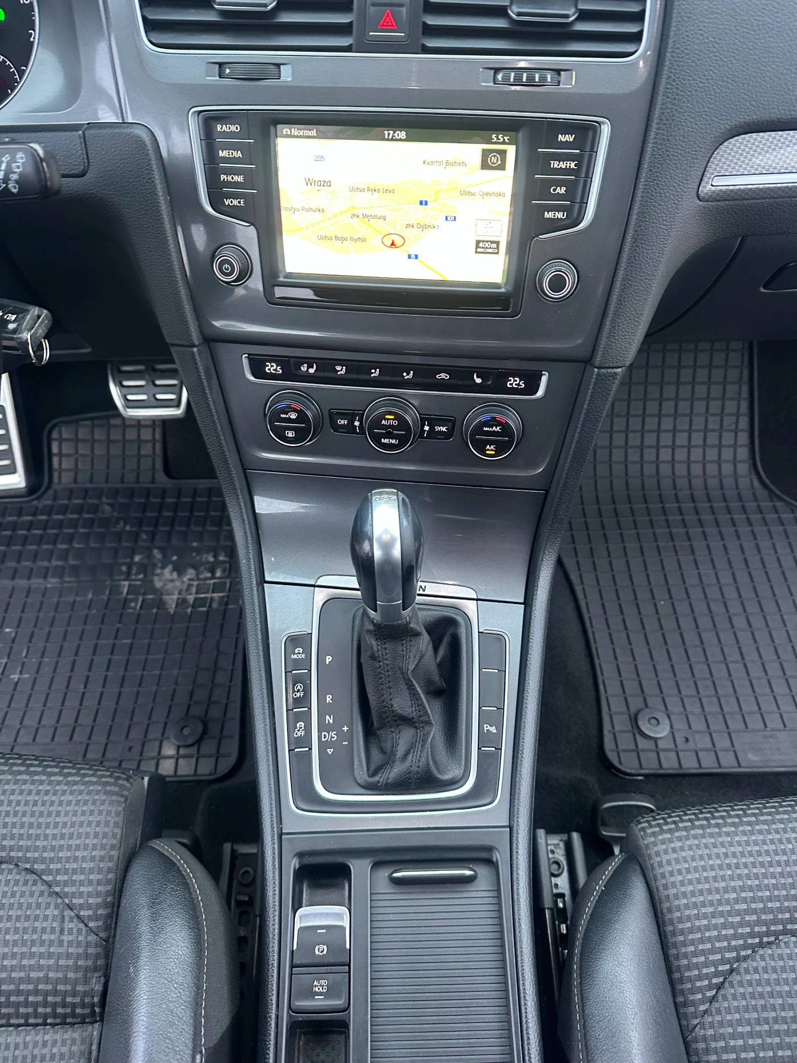 VW Golf 2.0TDI ALLTRACK DSG FULLL, снимка 13 - Автомобили и джипове - 53916742