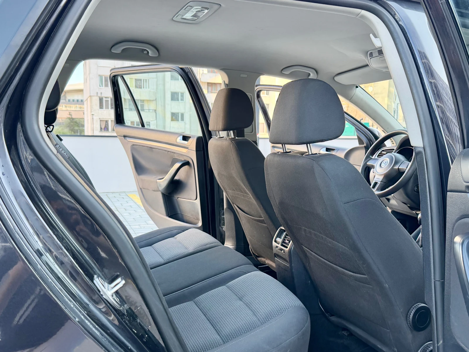 VW Golf 1.6 TDl 2012� | Mobile.bg � ����������� 13