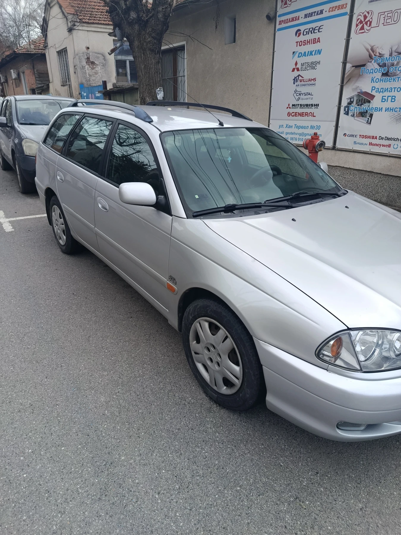 Toyota Avensis, снимка 3 - Автомобили и джипове - 54277999