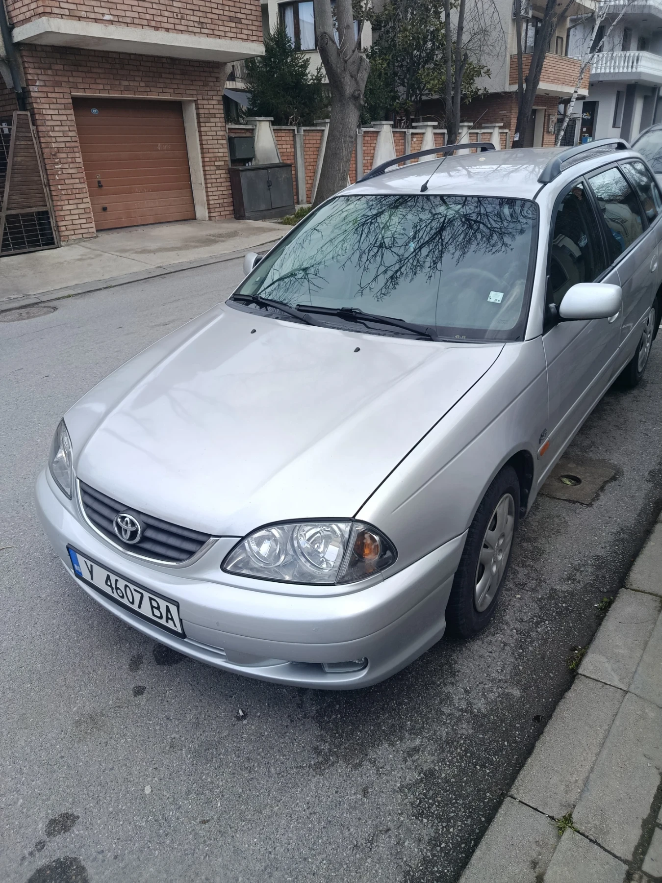 Toyota Avensis, снимка 2 - Автомобили и джипове - 54277999