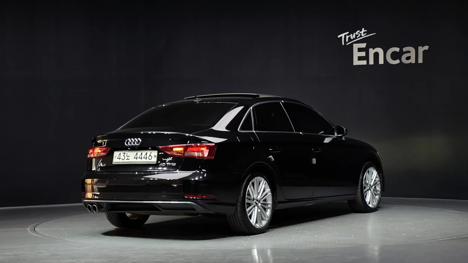 Audi A3 40TFSI, снимка 2 - Автомобили и джипове - 54409066