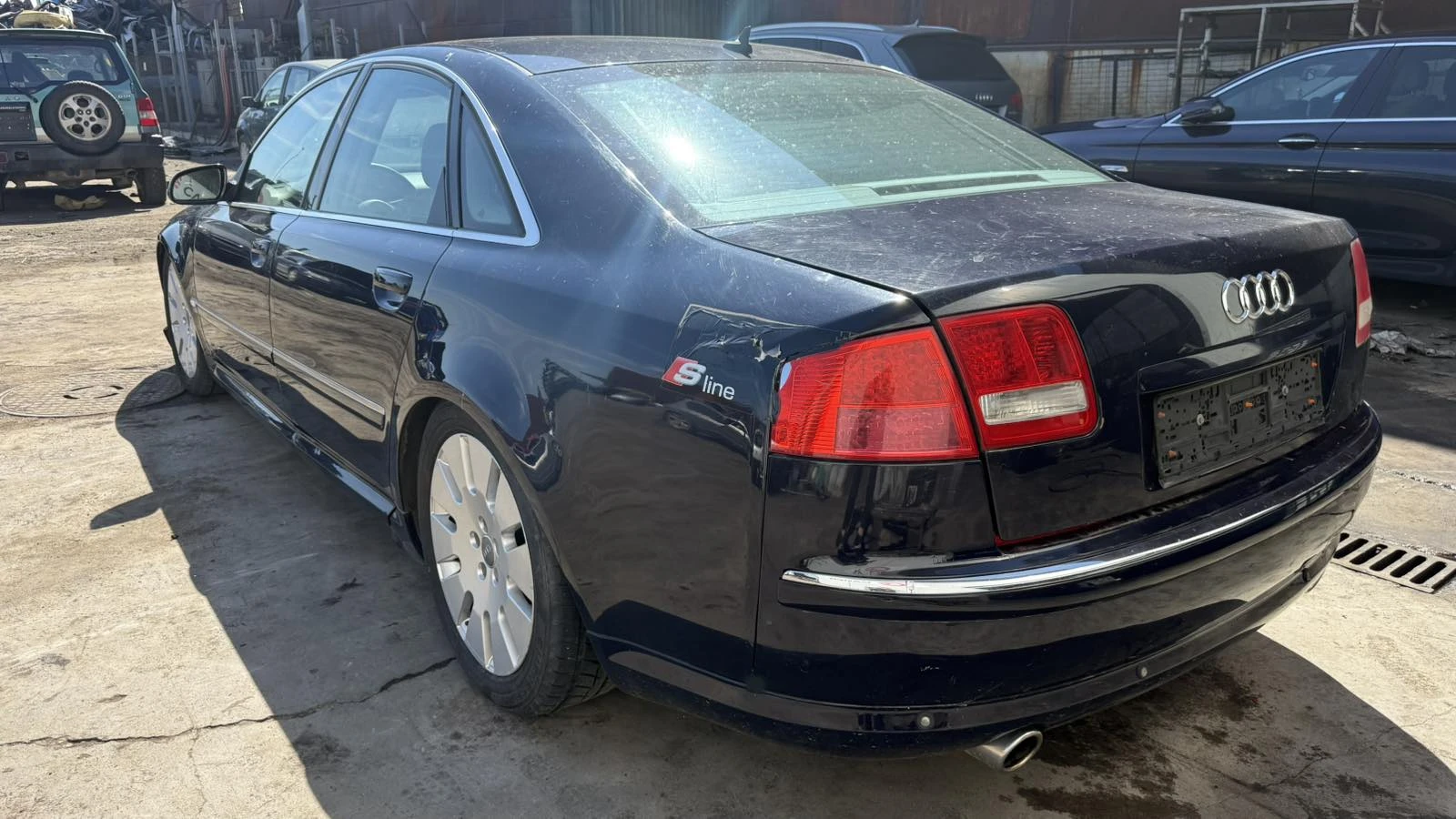 Audi A8, снимка 3 - Автомобили и джипове - 54425165