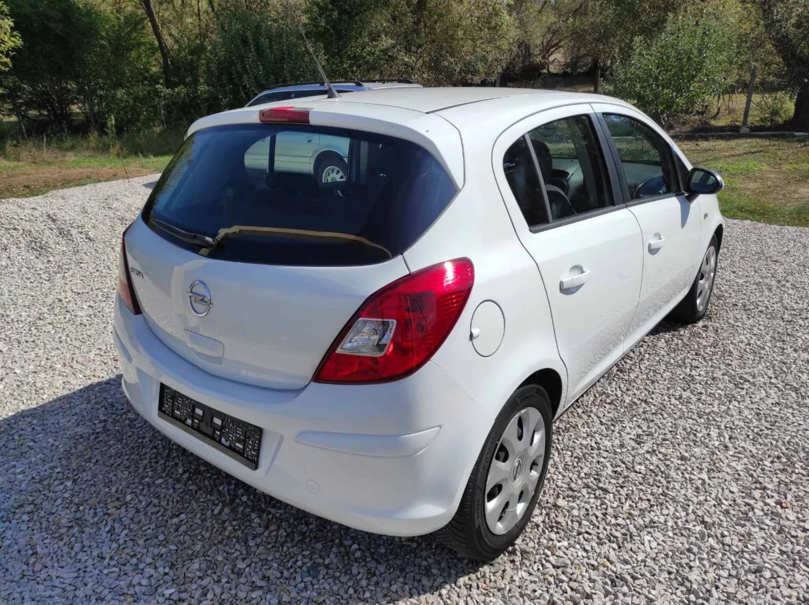 Opel Corsa ///BENZIN /GAS /EURO 5, снимка 3 - Автомобили и джипове - 54559350